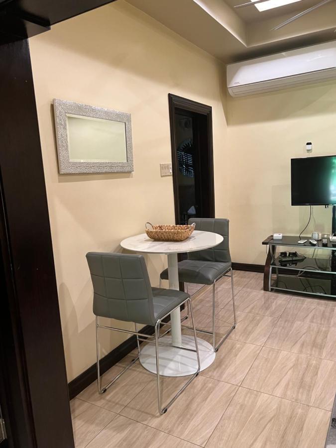 Kingston Oasis One Bedroom מראה חיצוני תמונה
