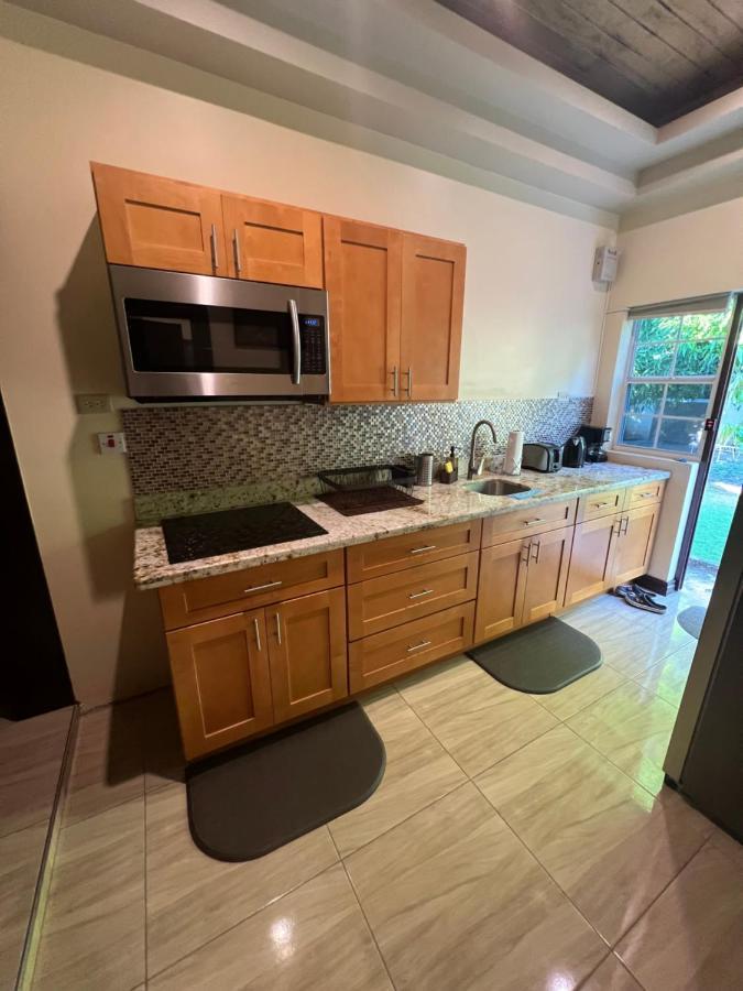 Kingston Oasis One Bedroom מראה חיצוני תמונה