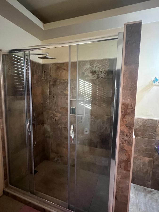 Kingston Oasis One Bedroom מראה חיצוני תמונה