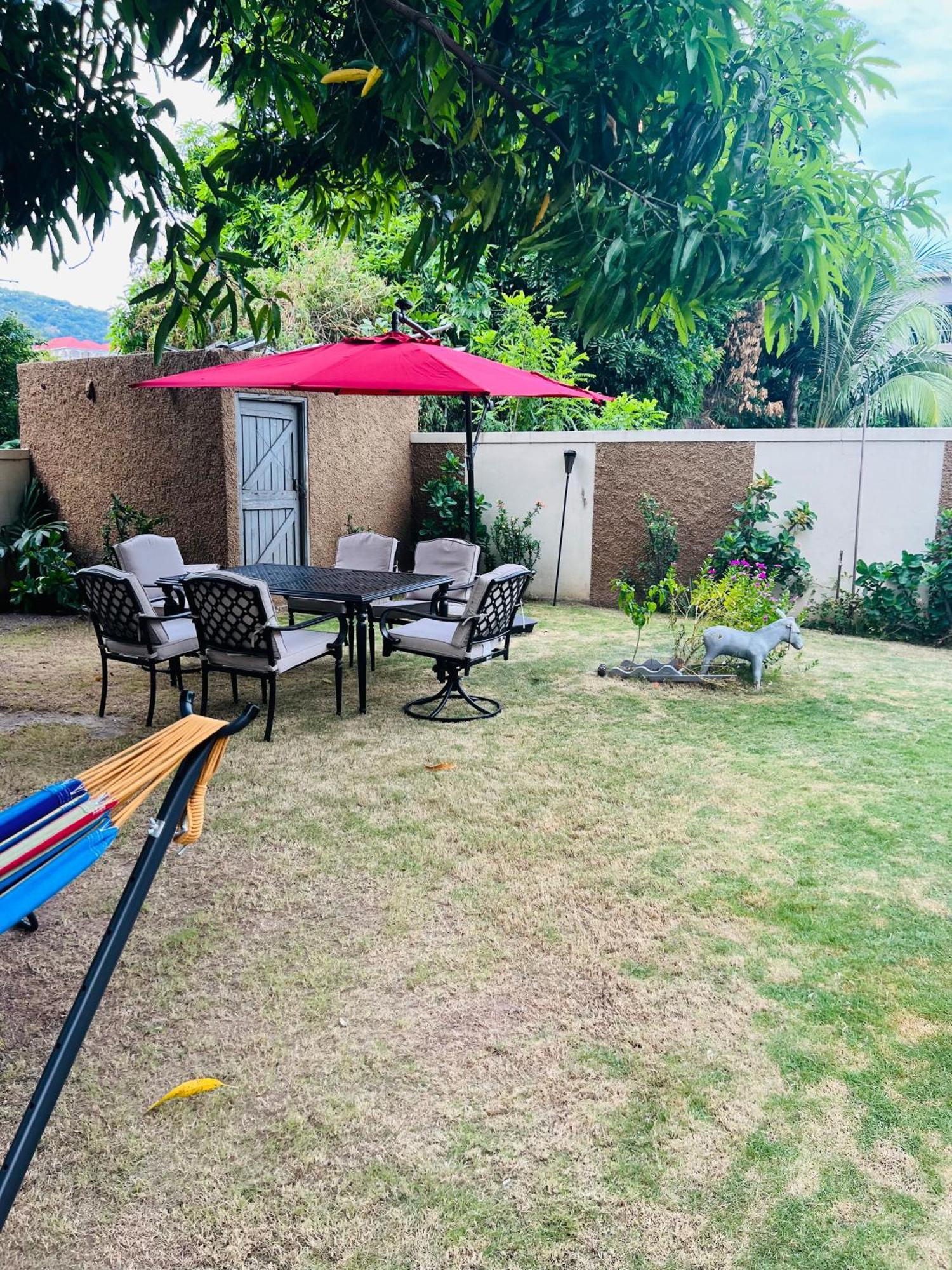 Kingston Oasis One Bedroom מראה חיצוני תמונה